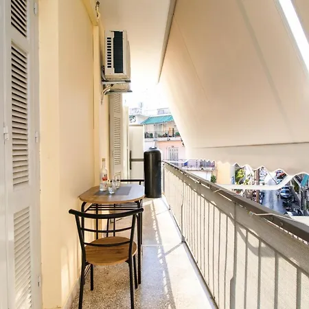 Midtown Apartment By Corfuescapes * Corfu (city)